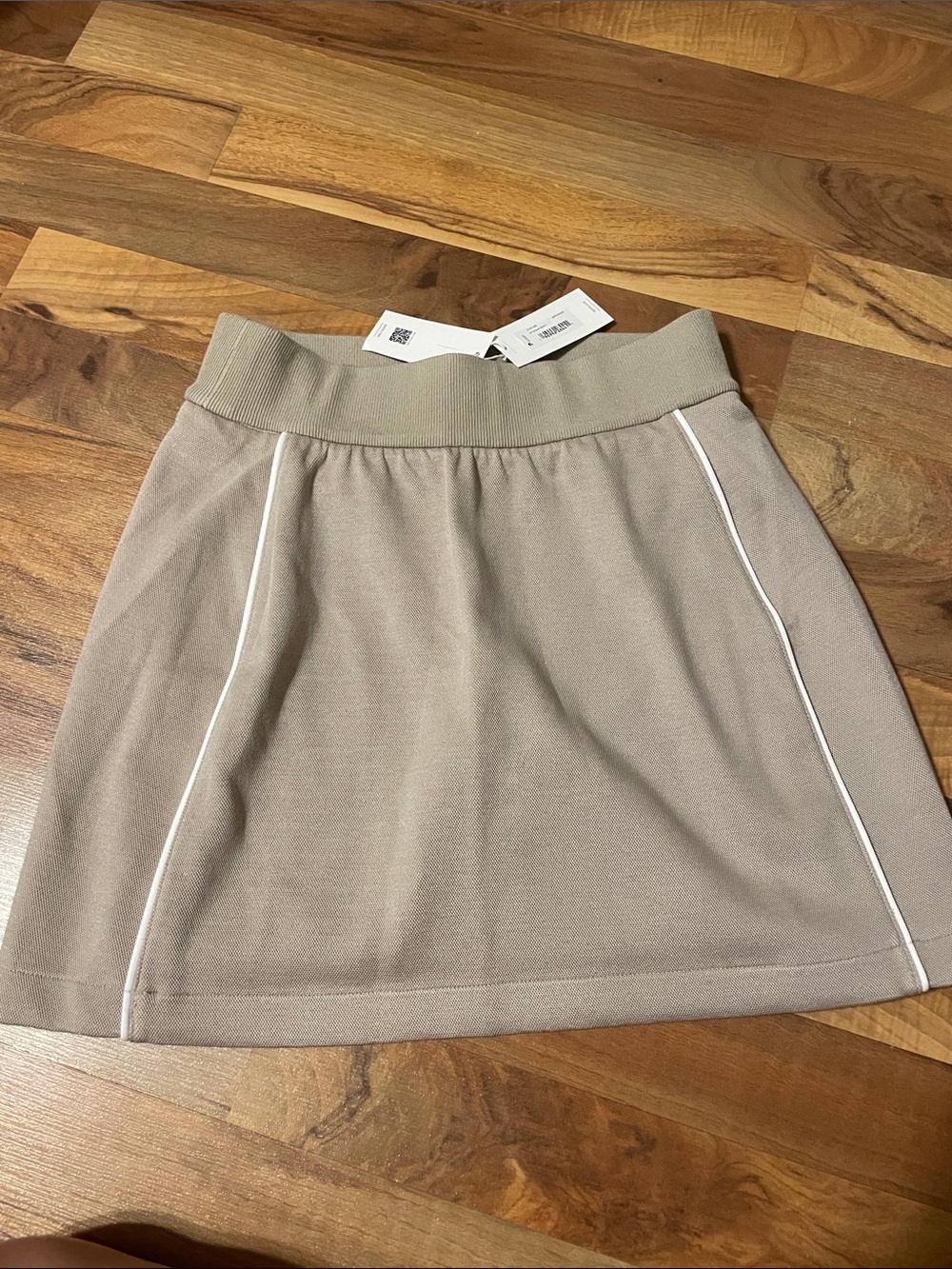 SPANX AirEssentials® Pique Skort size small